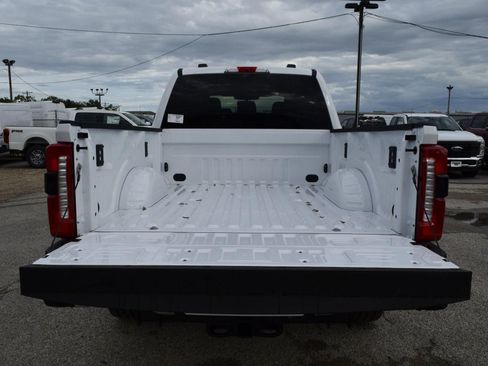 New 2026 Ford F250 Lariat w/ FX4 Off-Road Package image 21