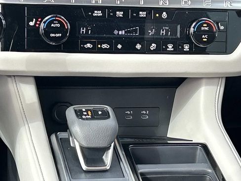 New 2026 Nissan Pathfinder SL w/ SL Premium Package AWD/4WD image 25