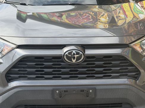 Used 2020 Toyota RAV4 XLE w/ All Weather Liner Package image 7