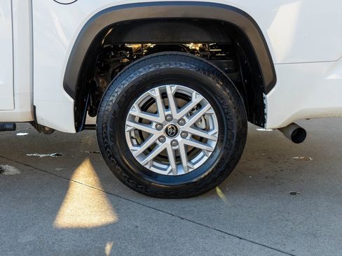 Used 2022 Toyota Tundra SR5 image 27