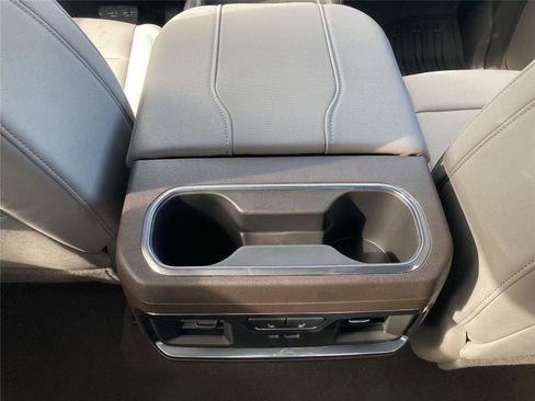 New 2026 GMC Sierra 2500 SLT w/ SLT Premium Package image 21