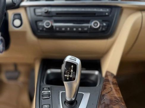 Used 2014 BMW 320i Sedan image 10