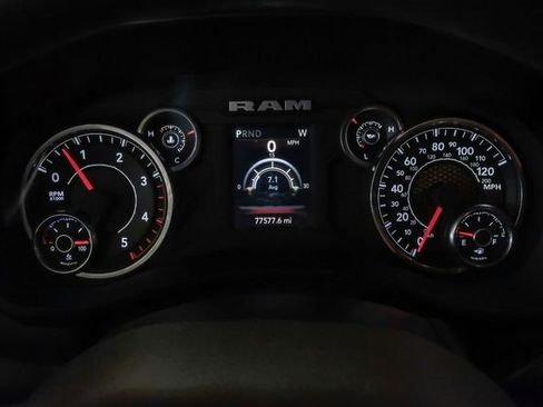 Used 2024 RAM 3500 Tradesman w/ Chrome Appearance Group image 16