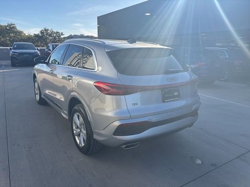 Used 2025 Audi Q5 Premium w/ Convenience Package image 8
