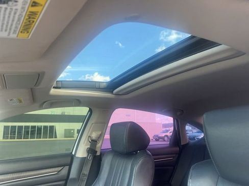 Used 2018 Honda Accord EX-L image 12