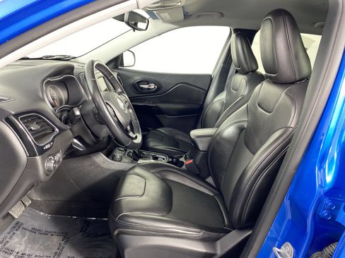 Used 2021 Jeep Cherokee Latitude Plus image 16