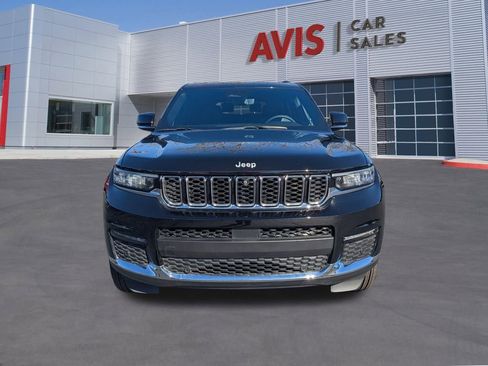 Used 2024 Jeep Grand Cherokee L Limited w/ Luxury Tech Group II image 2