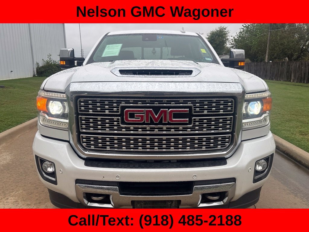Used 2018 GMC Sierra 2500 Denali w/ Duramax Plus Package AWD/4WD image 2