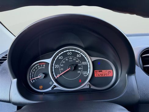 Used 2013 MAZDA MAZDA2 Sport image 20