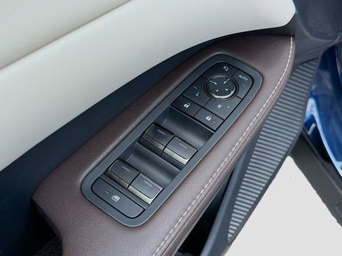 Used 2025 Lexus RX 350 Premium Plus w/ Accessory Package (Z1) FWD image 24