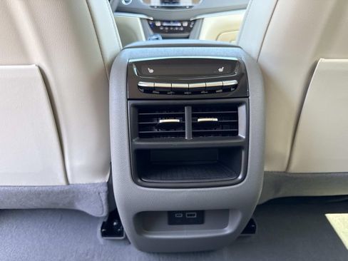 New 2026 Cadillac XT5 Premium Luxury w/ Driver Assist Package FWD image 16