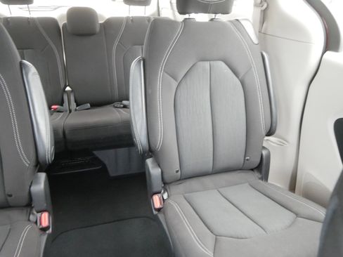 Certified 2023 Chrysler Voyager LX FWD image 14