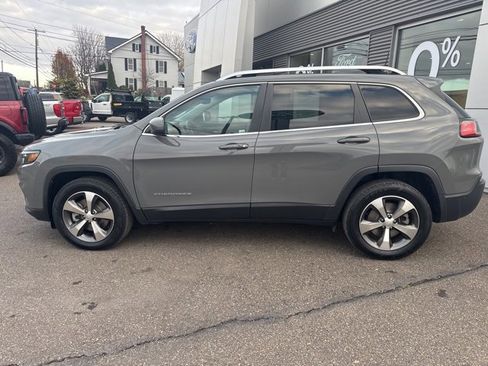 Used 2021 Jeep Cherokee Limited w/ Elite Package image 9