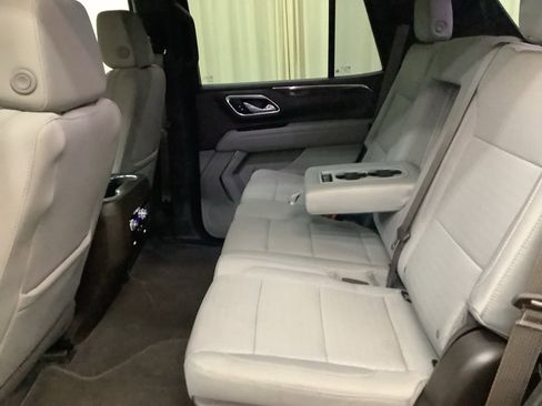 Used 2024 GMC Yukon SLE w/ Gmc Pro Safety Plus Package image 27