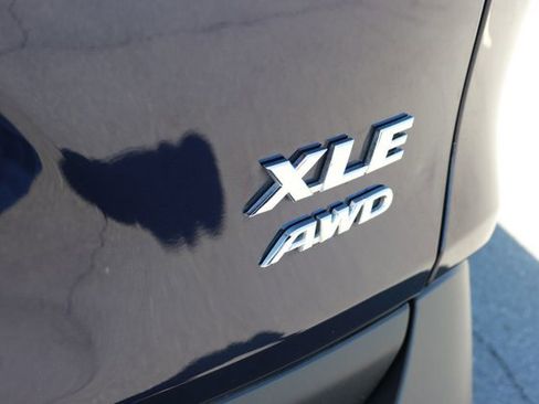 Used 2025 Toyota RAV4 XLE w/ Convenience Package image 6