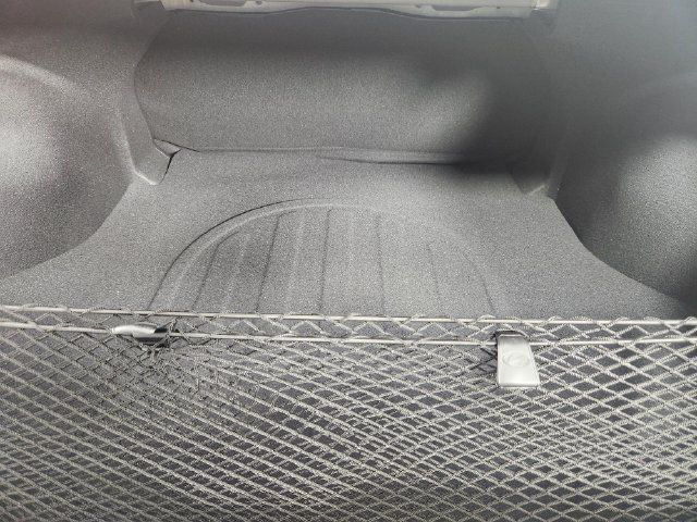 Certified 2025 Hyundai Elantra Hybrid FWD image 19