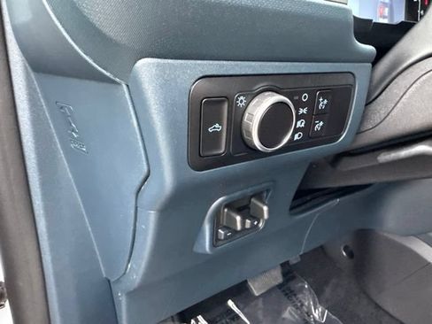 Used 2025 Ford Maverick Lariat w/ Black Appearance Package AWD/4WD image 15