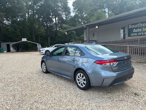 Used 2022 Toyota Corolla LE image 6