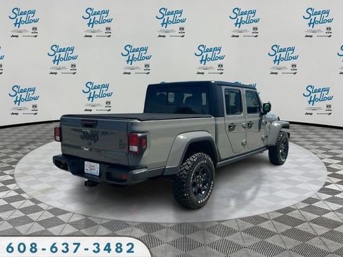 Used 2023 Jeep Gladiator Sport AWD/4WD image 5