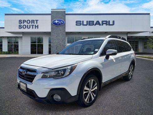 Used 2018 Subaru Outback 3.6R Limited image 8