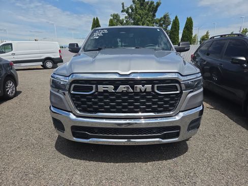 Used 2025 RAM 1500 Big Horn AWD/4WD image 5