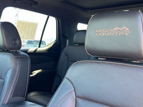 Used 2023 Chevrolet Traverse High Country w/ LPO, Floor Liner Package AWD/4WD image 21