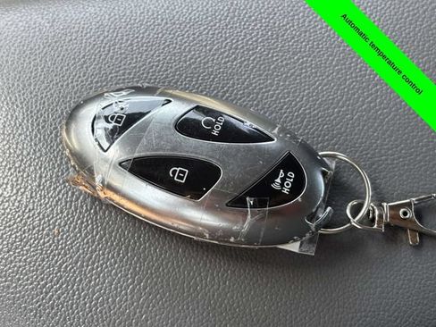 Used 2024 Hyundai Elantra SEL FWD image 23