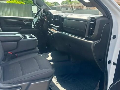 Used 2024 Chevrolet Silverado 2500 LT AWD/4WD image 13