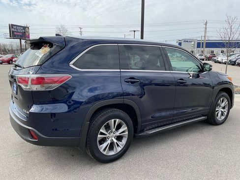 Used 2014 Toyota Highlander XLE image 7