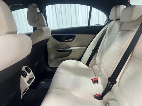 Used 2023 Mercedes-Benz C 300 4MATIC Sedan image 25