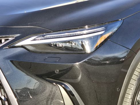 New 2026 Lexus NX 350h 350h Luxury image 5