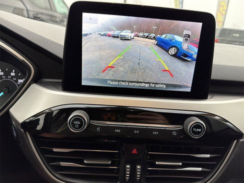 Used 2020 Ford Escape SEL image 25