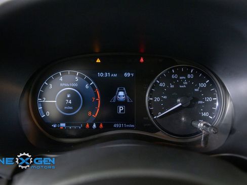 Used 2023 Nissan Kicks SR w/ SR Premium Package FWD image 16