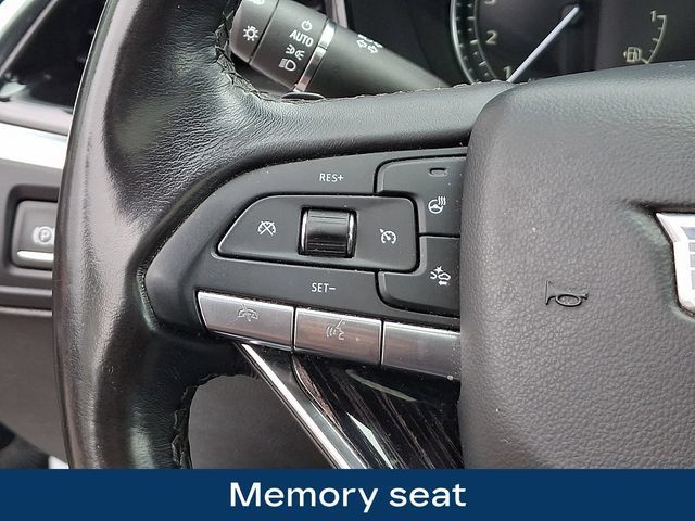 Used 2025 Cadillac XT6 Premium Luxury w/ LPO, Floor Liner Package AWD/4WD image 7