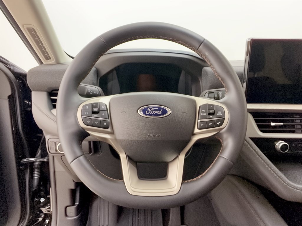 Certified 2025 Ford Explorer Active RWD image 10