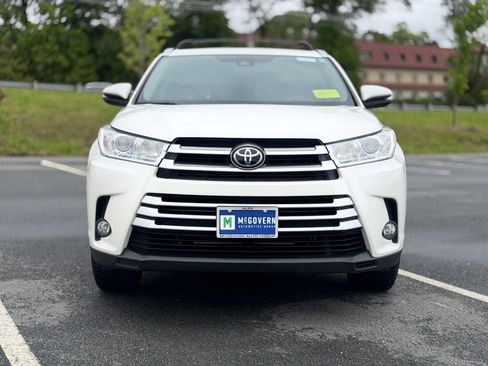 Used 2019 Toyota Highlander XLE AWD/4WD image 10