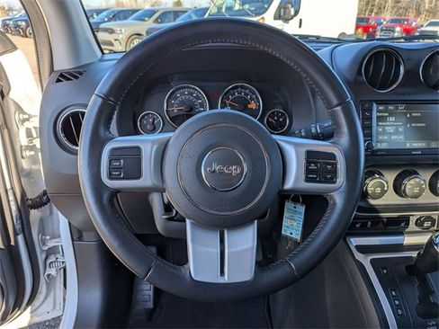 Certified 2016 Jeep Compass High Altitude image 18