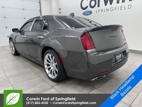 Used 2022 Chrysler 300 Touring w/ Sport Appearance Package image 3