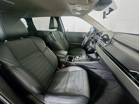 Used 2024 Mitsubishi Outlander SE image 34