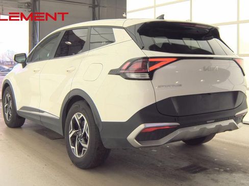 Used 2024 Kia Sportage LX image 6