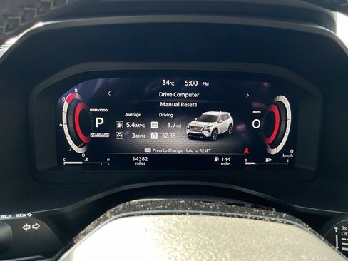 Used 2026 Nissan Rogue SL FWD image 35