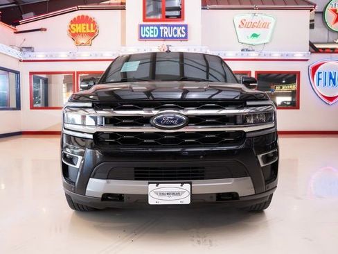 Used 2022 Ford Expedition Max Limited image 10