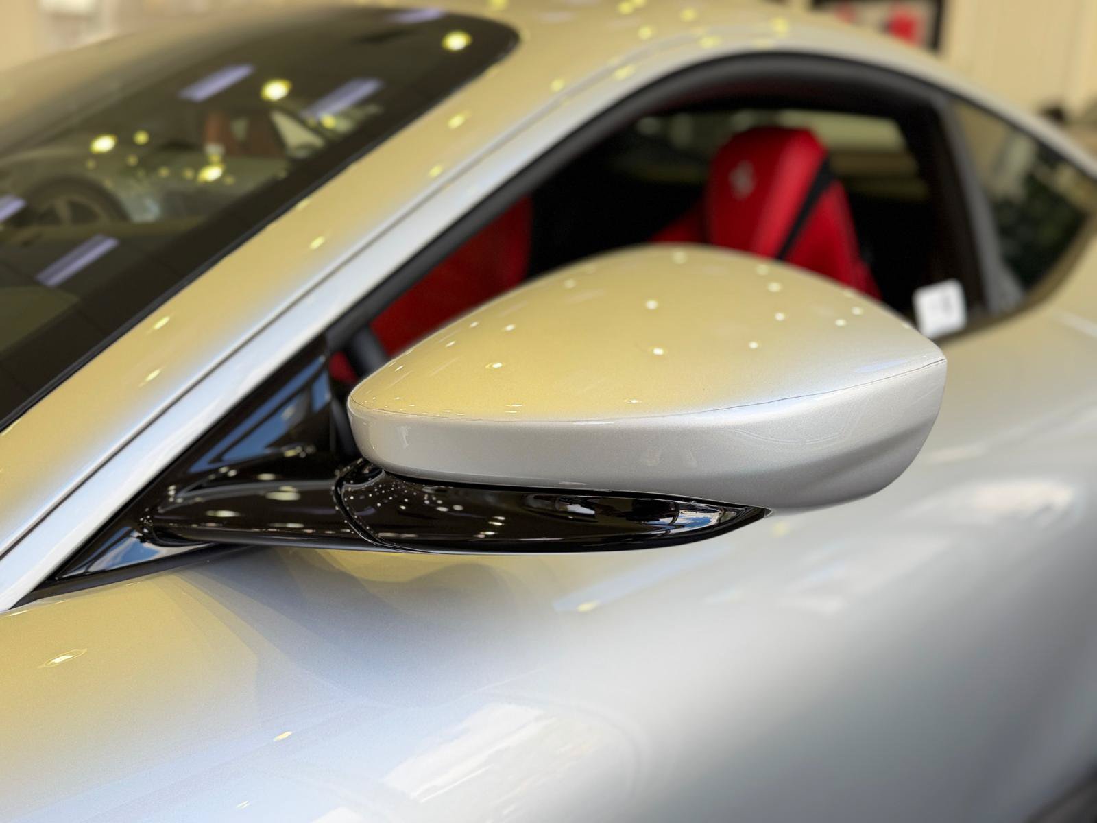 Used 2022 Ferrari Roma RWD image 21