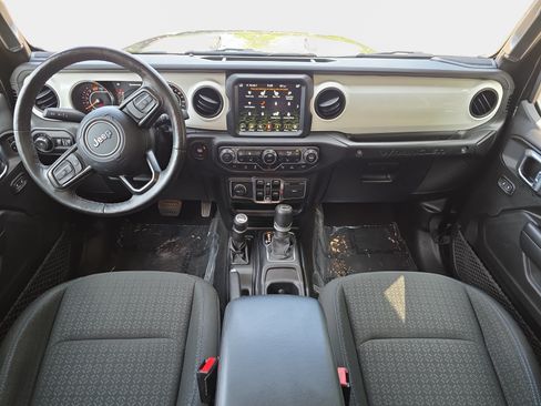 Used 2021 Jeep Wrangler Unlimited Sport AWD/4WD image 9