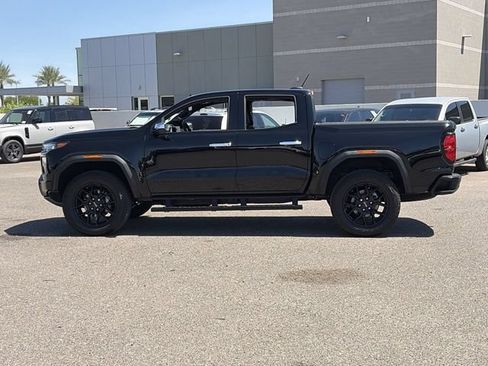 Used 2025 GMC Canyon Denali w/ LPO, Denali Black Edition AWD/4WD image 9