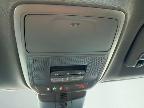 Used 2026 GMC Acadia AT4 w/ Luxury Package AWD/4WD image 24