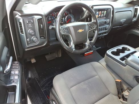 Used 2019 Chevrolet Silverado 2500 LT AWD/4WD image 8