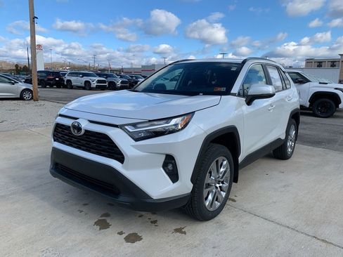 New 2025 Toyota RAV4 XLE Premium image 7