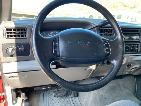 Used 2002 Ford F250 XLT image 25