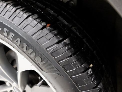 Used 2022 Lincoln Nautilus Reserve image 21